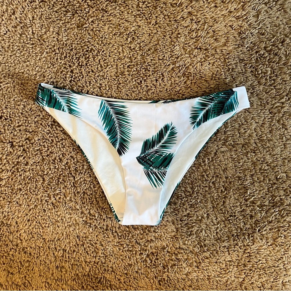 Leaf design shein bikini bottoms